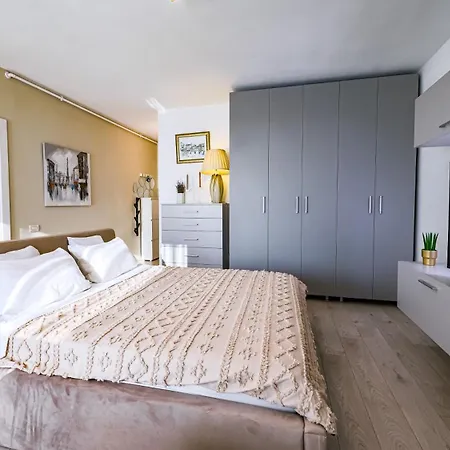 Vivalia Apartment